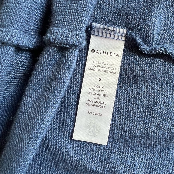 Athleta Women’s Small Blue Cardigan - Picture 6 of 7